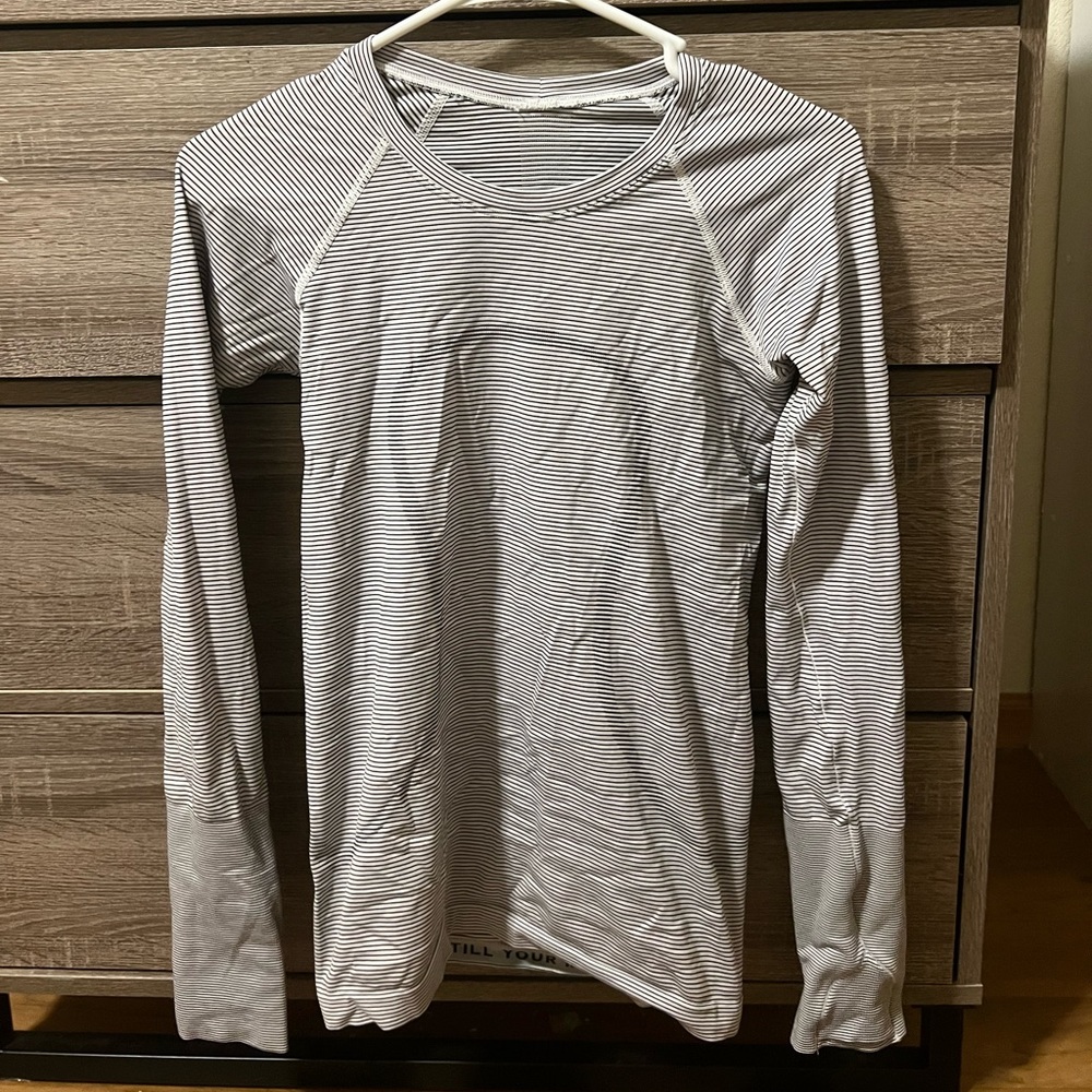 Lululemon Long Sleeve Swiftly Tech